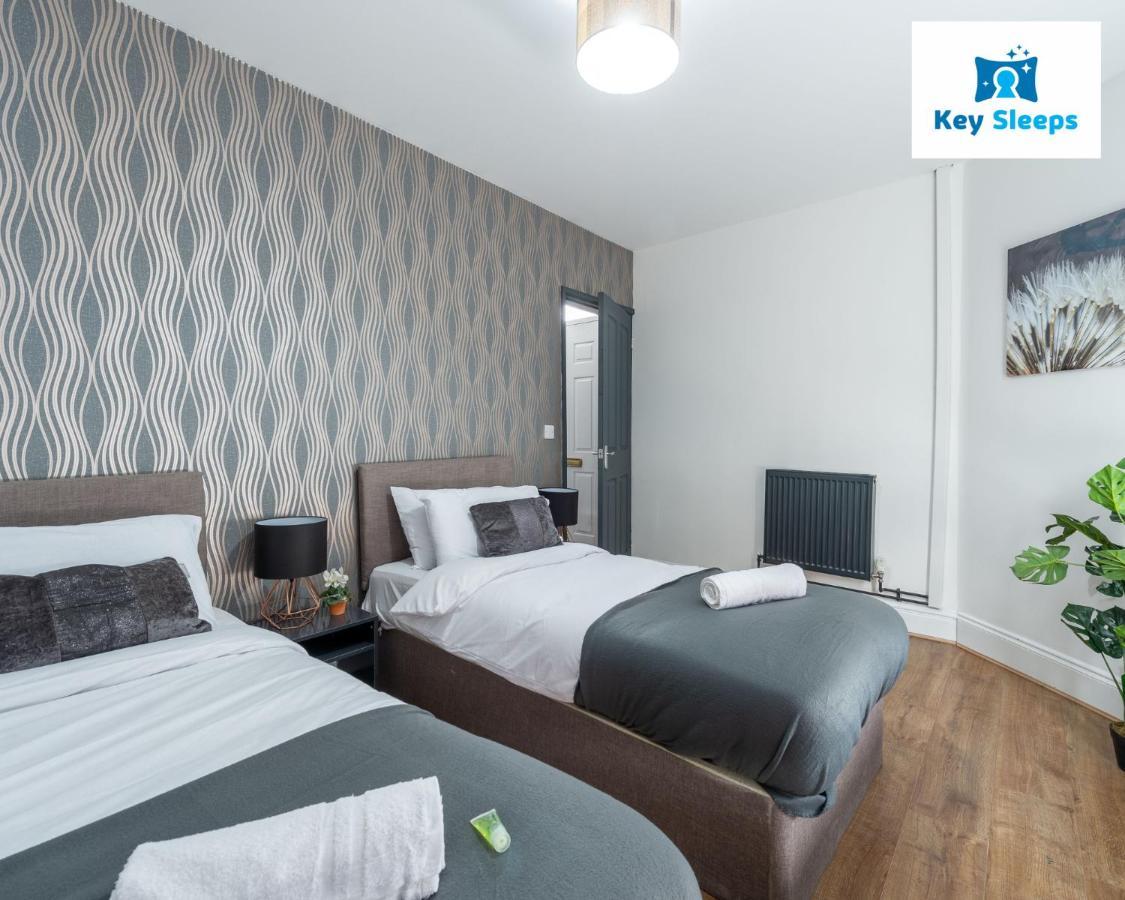 Five Bedroom Spacious Modern House By Keysleeps Short Lets Workington Lake District Beach Luaran gambar