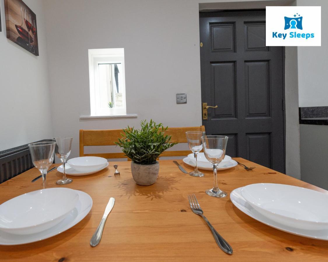 Five Bedroom Spacious Modern House By Keysleeps Short Lets Workington Lake District Beach Luaran gambar