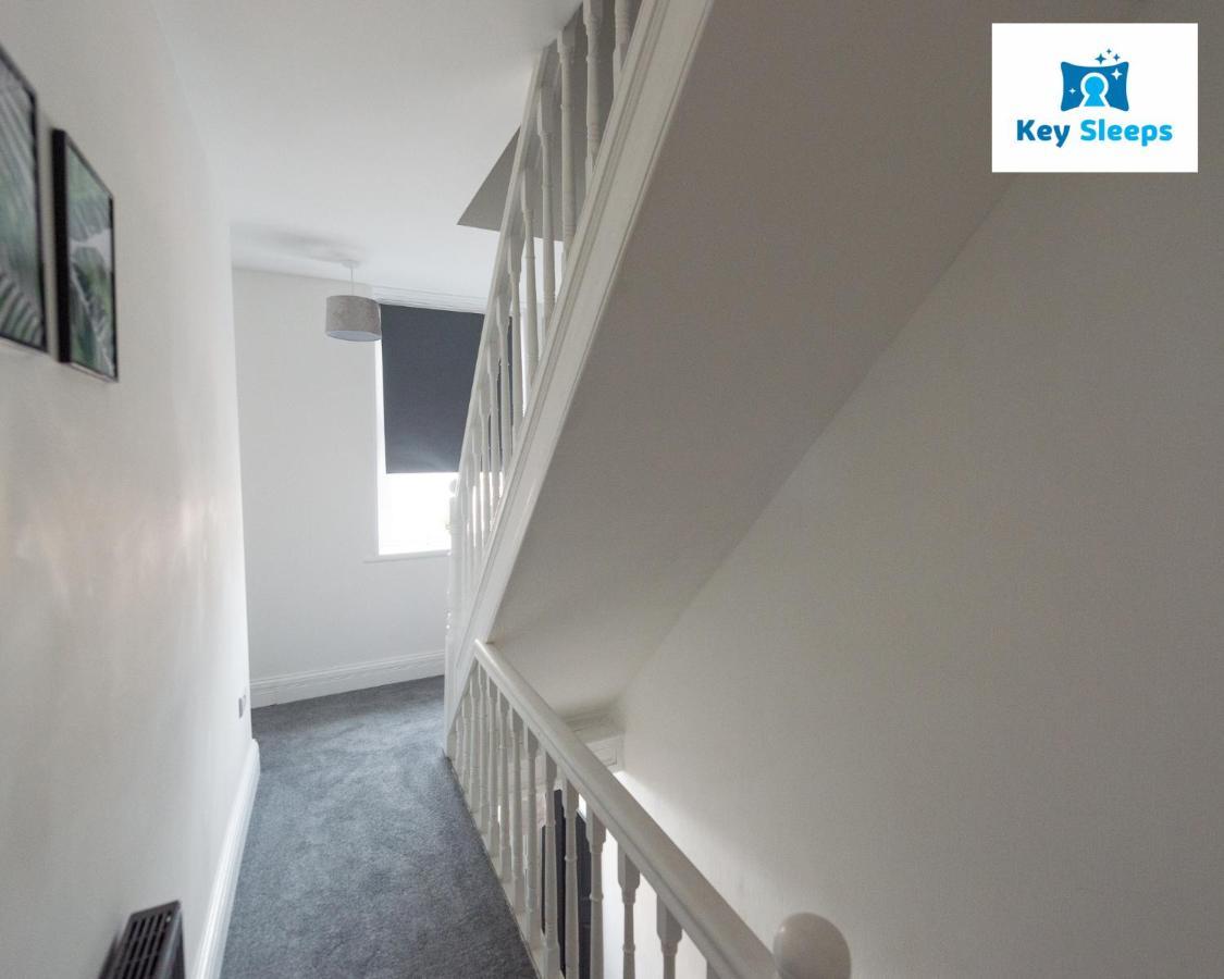 Five Bedroom Spacious Modern House By Keysleeps Short Lets Workington Lake District Beach Luaran gambar