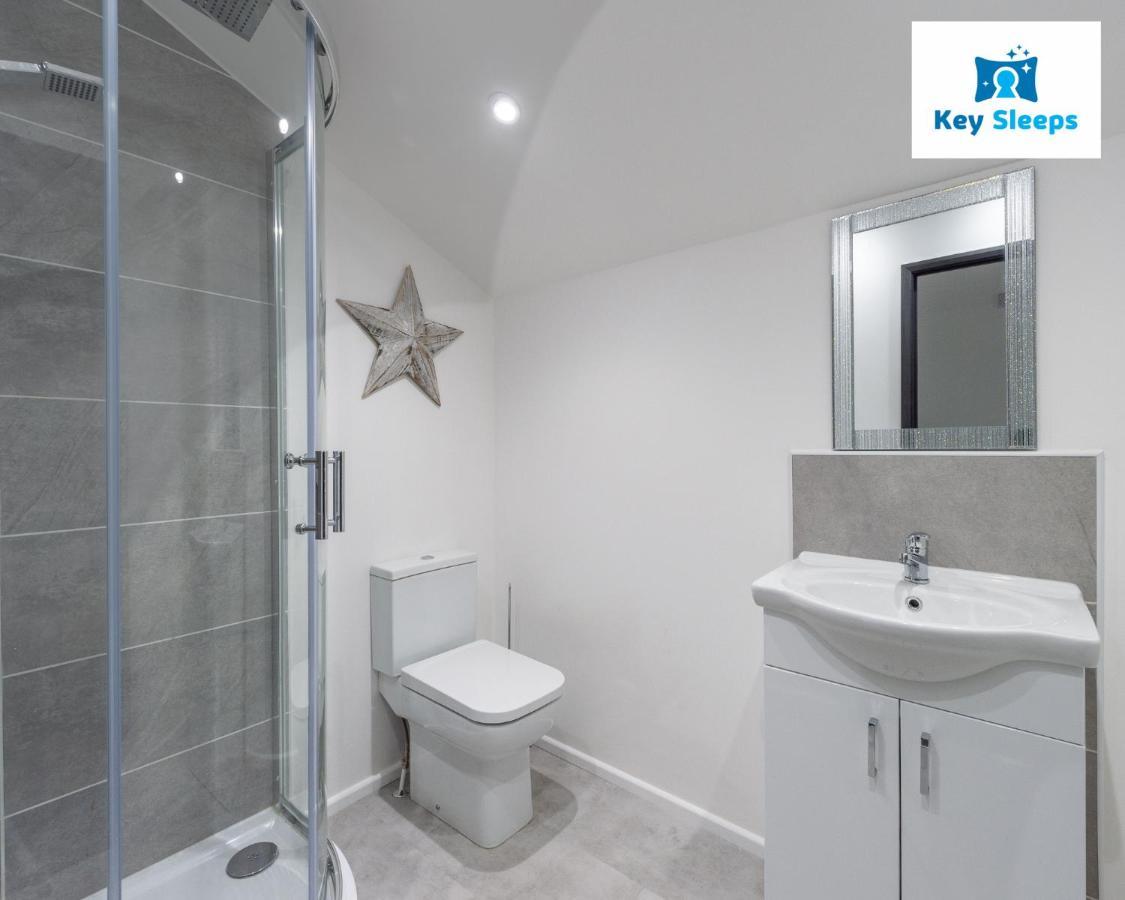 Five Bedroom Spacious Modern House By Keysleeps Short Lets Workington Lake District Beach Luaran gambar