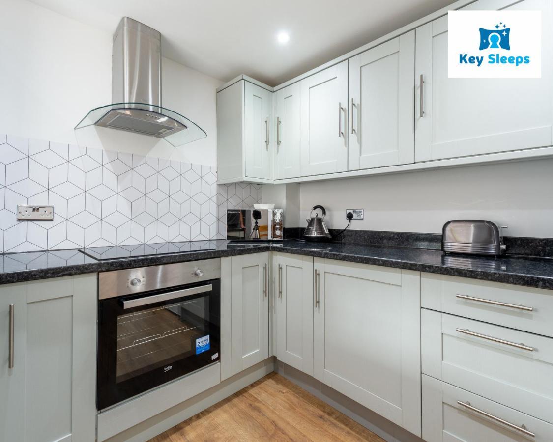 Five Bedroom Spacious Modern House By Keysleeps Short Lets Workington Lake District Beach Luaran gambar